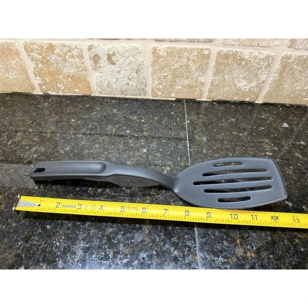 NEW Pampered Chef Black Nylon Slotted Spatula 2351 Flipper Turner Heat Resistant